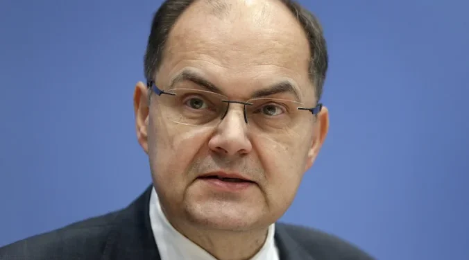 IZVOR: TANJUG, FOTO: TANJUG AP/MICHAEL SOHN