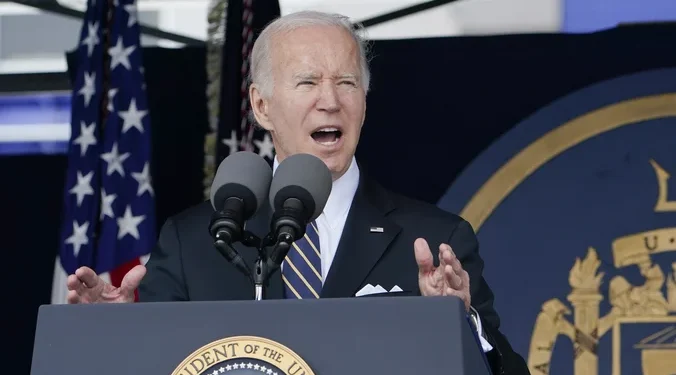 IZVOR: TELEGRAF.RS, FOTO: TANJUG AP/MANUEL BALCE CENETA