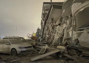 IZVOR: JUTARNJI LIST, FOTO: TANJUG AP/DIA IMAGES VIA AP