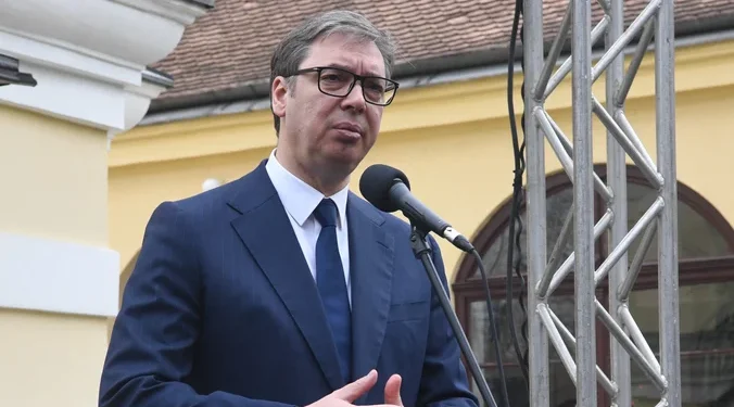 IZVOR: TANJUG, FOTO: PRESS SLUZBA PREDSEDNIKA/DIMITRIJE GOLL KEVESIĆ