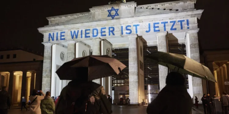 Foto: dpa via AP/Joerg Carstensen