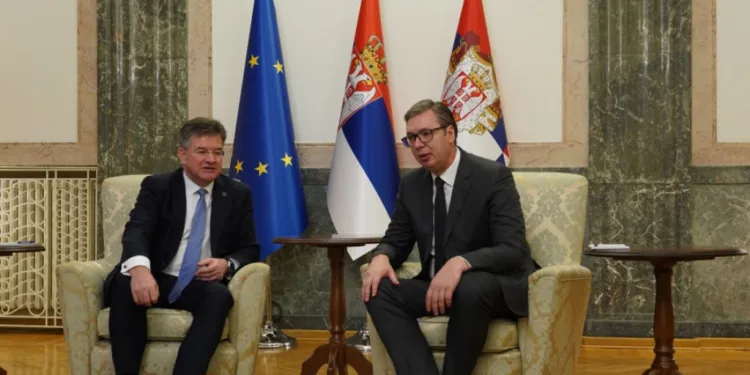 Vučić: Srbija posvećena dijalogu i poštovanju dogovorenog