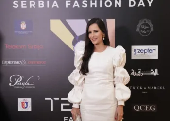 Supruga predsednika Tamara Vučić svečano u Parizu otvorila "Serbian Fashion Day"