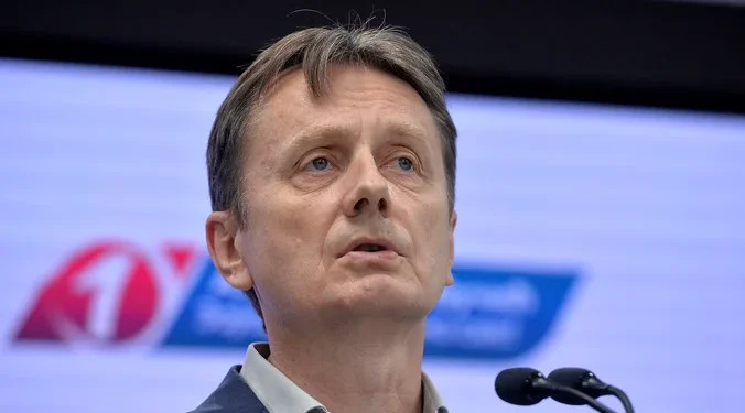 FOTO: TANJUG/ZORAN ŽESTIĆ