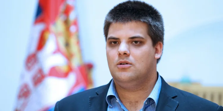 Podignuta haška optužnica protiv Vojislava Šešelja i četvoro funkcionera Srpske radikalne stranke