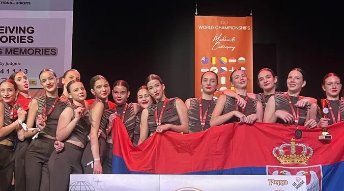 FOTO: PLESNI KLUB DANCE FACTORY