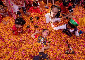 Foto: TANJUG/(AP Photo/Rajesh Kumar Singh)