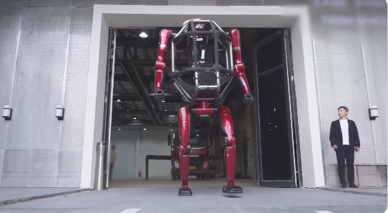 Foto: printskrin X Unitree
@UnitreeRobotics
