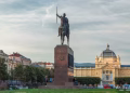 Foto: TANJUG/Shutterstock.com/Kirill Neiezhmakov, ilustracija