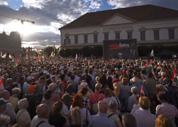 Foto: Tanjug/AP/MTI/Tibor Illyes
